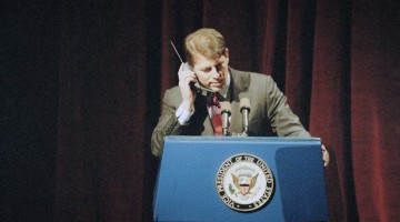 Al Gore On A Cellphone